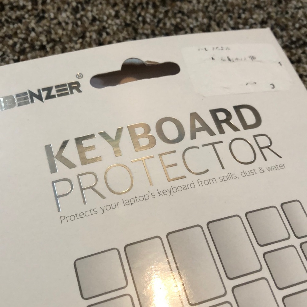 iBenzer Keyboard Protector - Picture 2 of 6